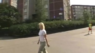 Pretty gal gets fucked doggystyle after arrogantly a head